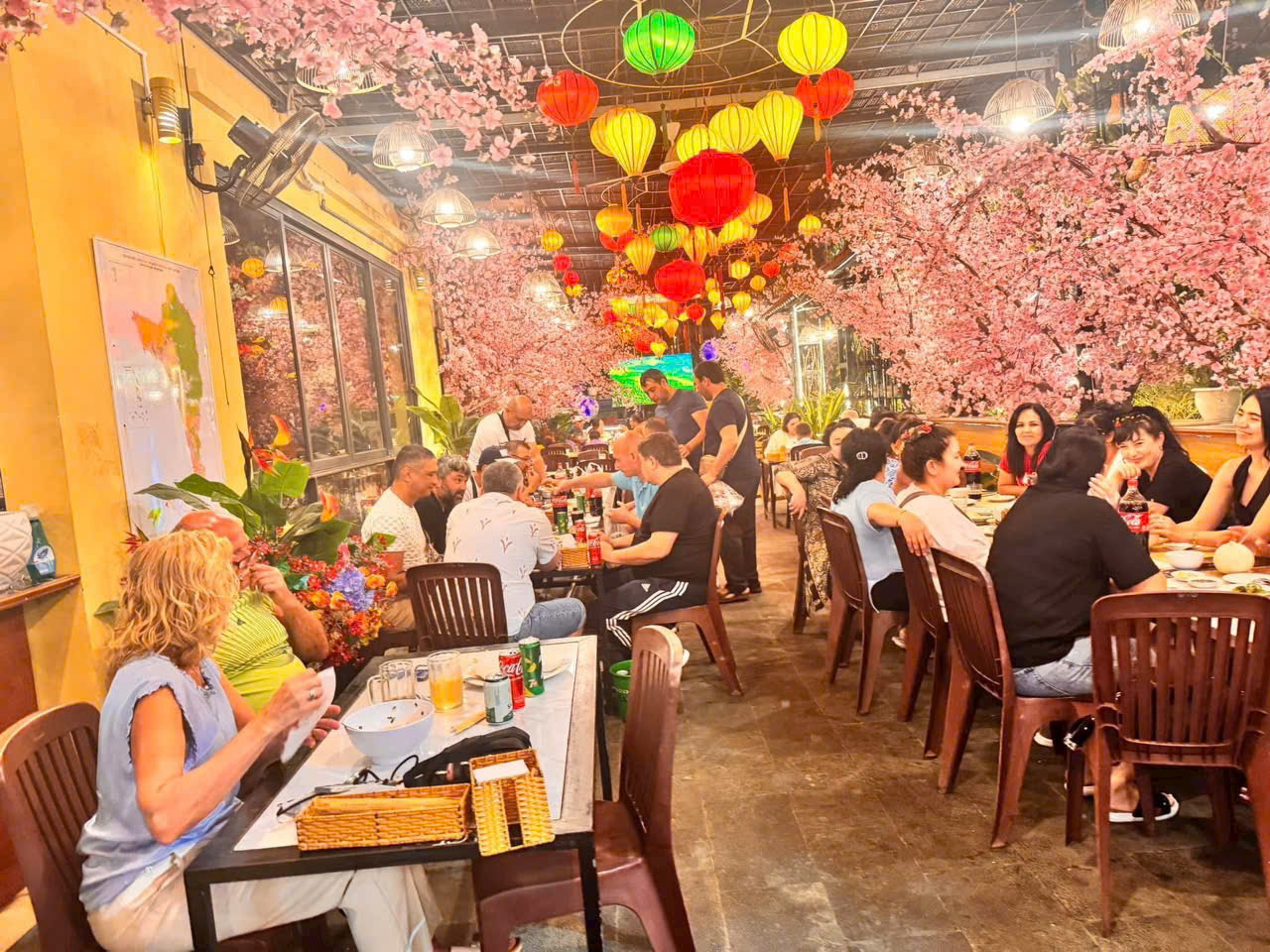 Du lịch và uống trà sữa đảo Phú Quốc